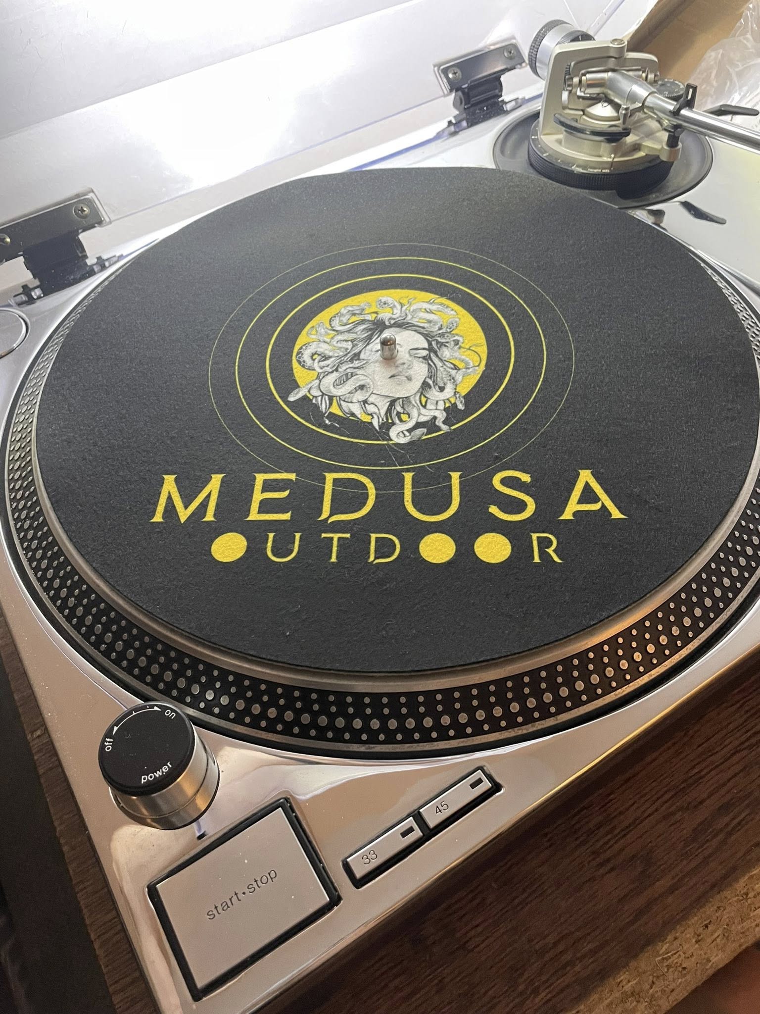 Medusa Outdoor Slipmat on Turntable